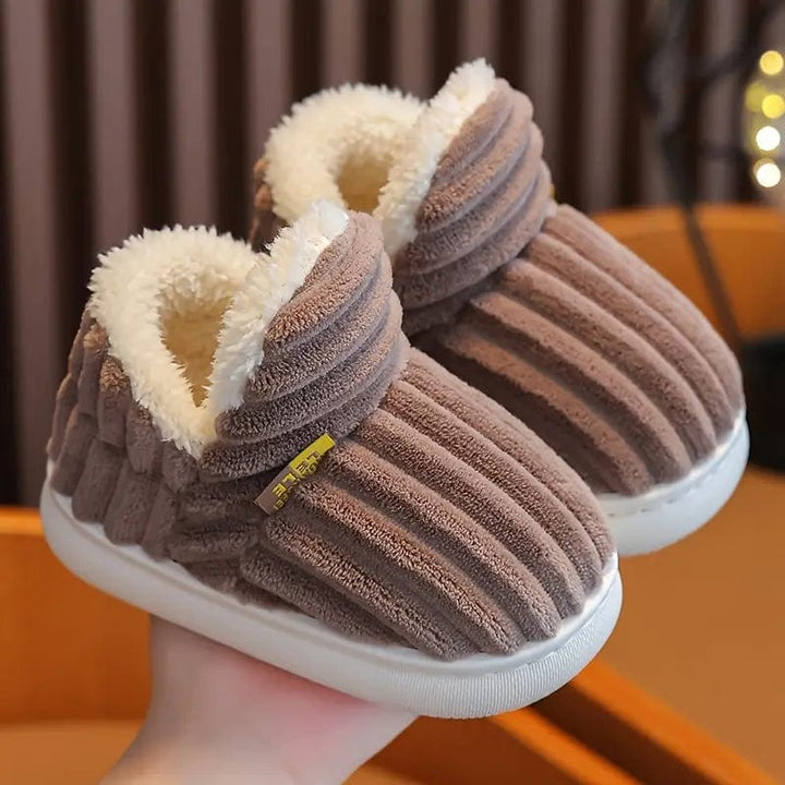 Cozy Unisex Closed Slippers