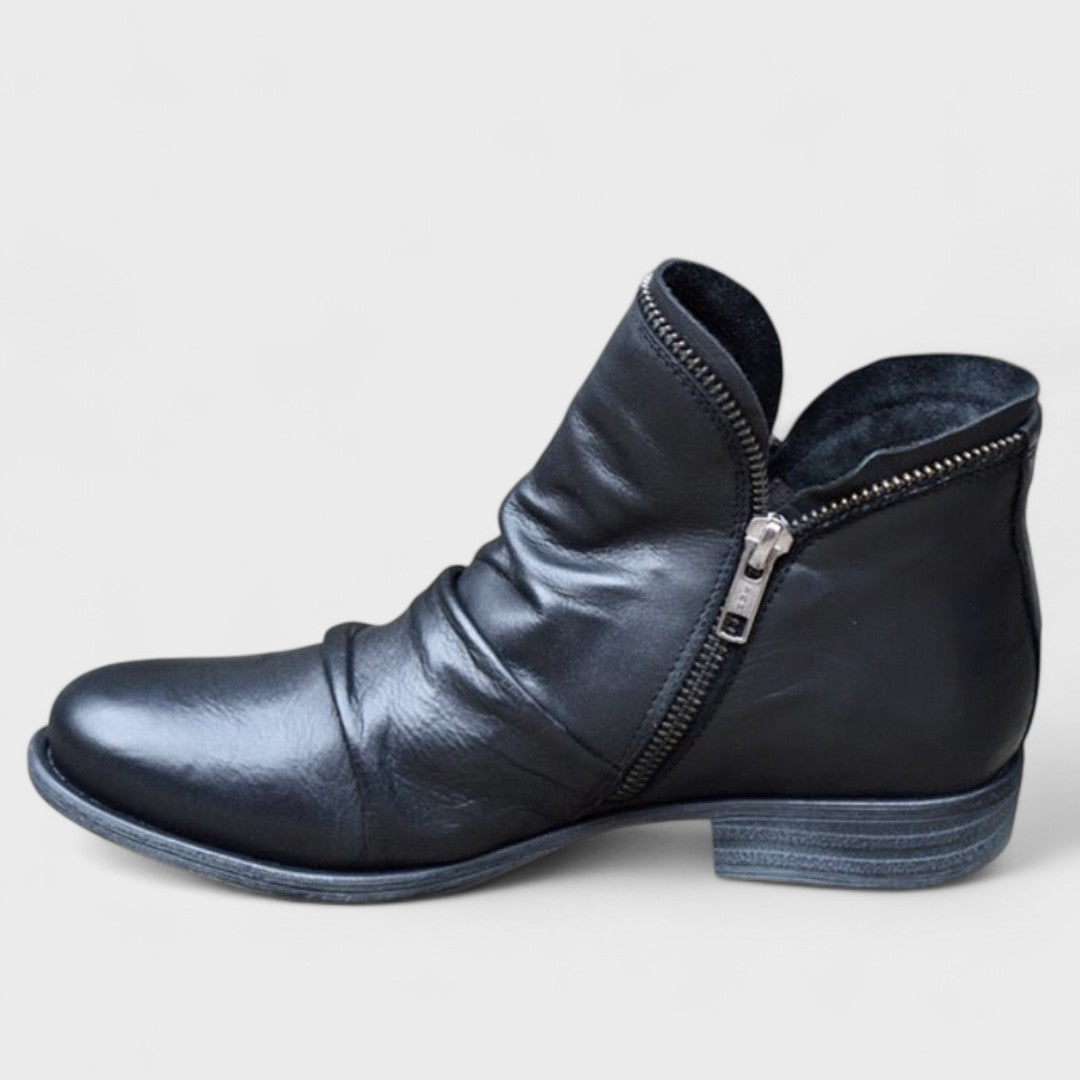 Kyssa™ | Orthopedic Ankle Boot
