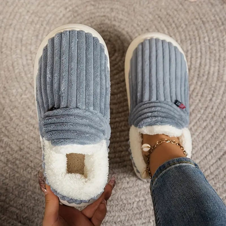 Cozy Unisex Closed Slippers