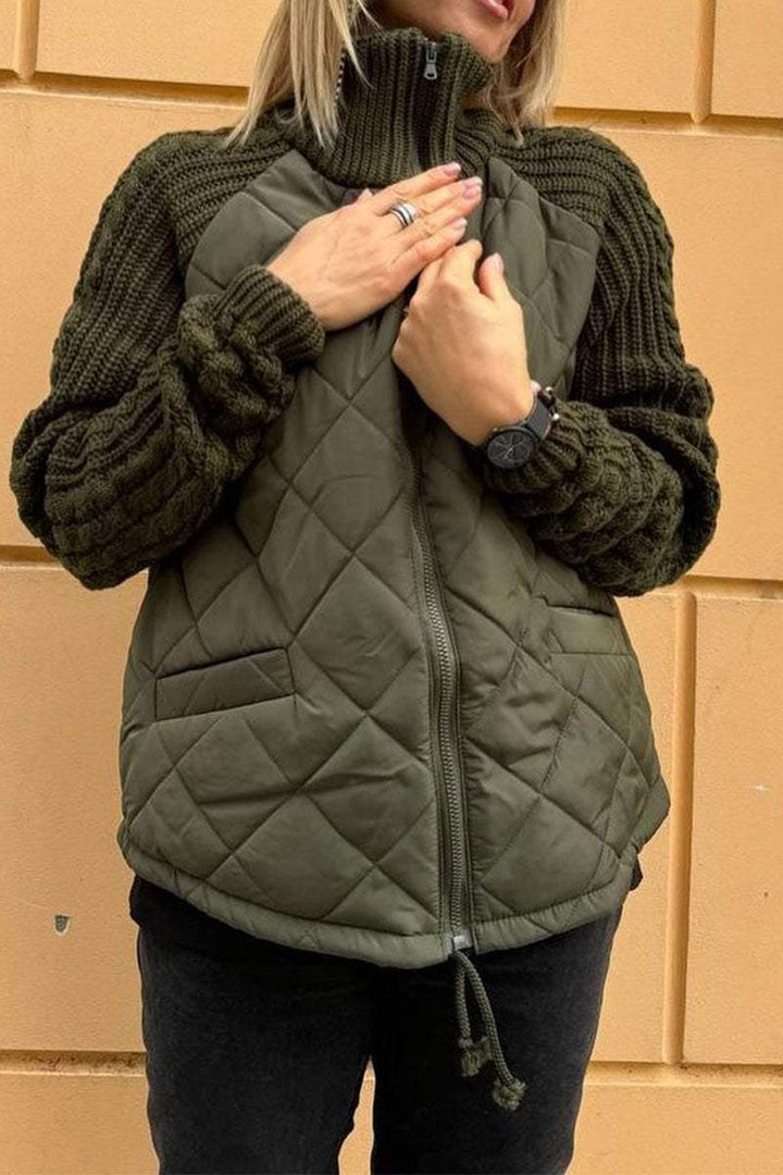 Caroline- Soft & Textured Beige Quilted Jacket | Two-Tone Design