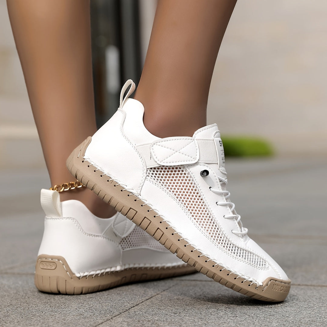 Mira – Lightweight Summer Comfort Featuring Breathable Design