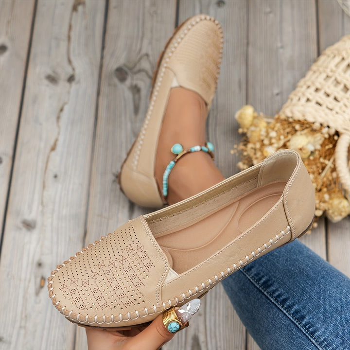 Retro Rhinestone Flats - Glamorous Fashion Shoes