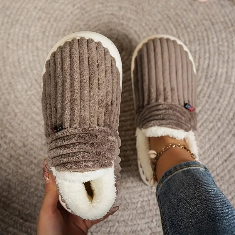 Cozy Unisex Closed Slippers