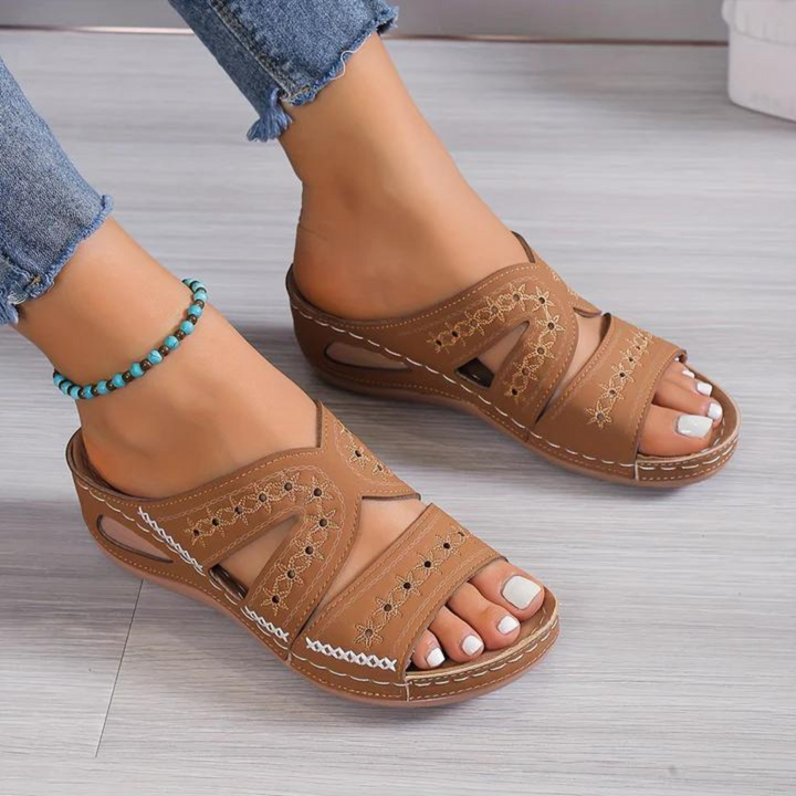 Emma's - The Wide-Foot Solution