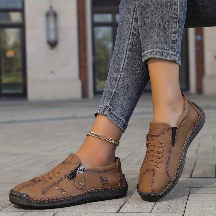 Nila – Stylish Comfort with Convenient Zipper