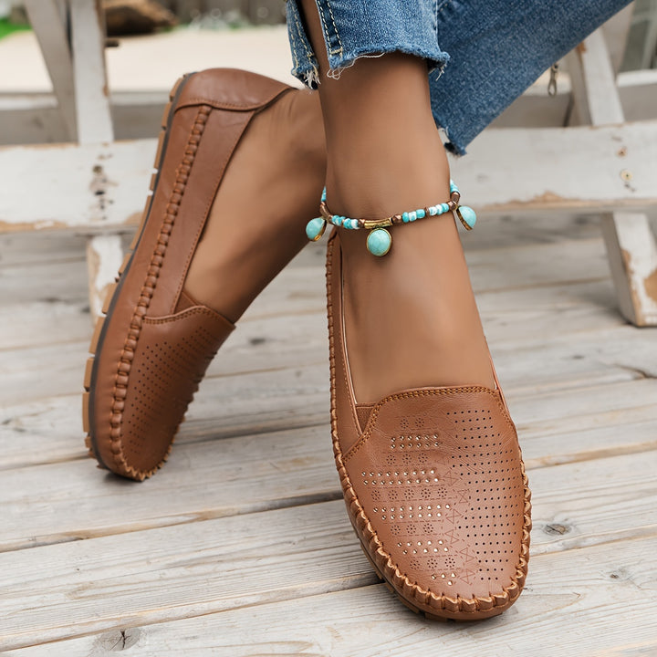 Retro Rhinestone Flats - Glamorous Fashion Shoes