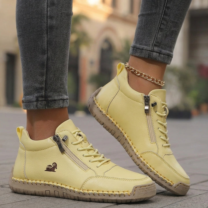 Mila – Cozy Orthopedic Sneakers with Zipper Closure